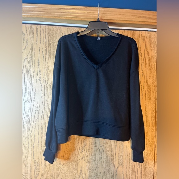 Caracilia Black V-Neck Sweater EUC - Picture 1 of 5